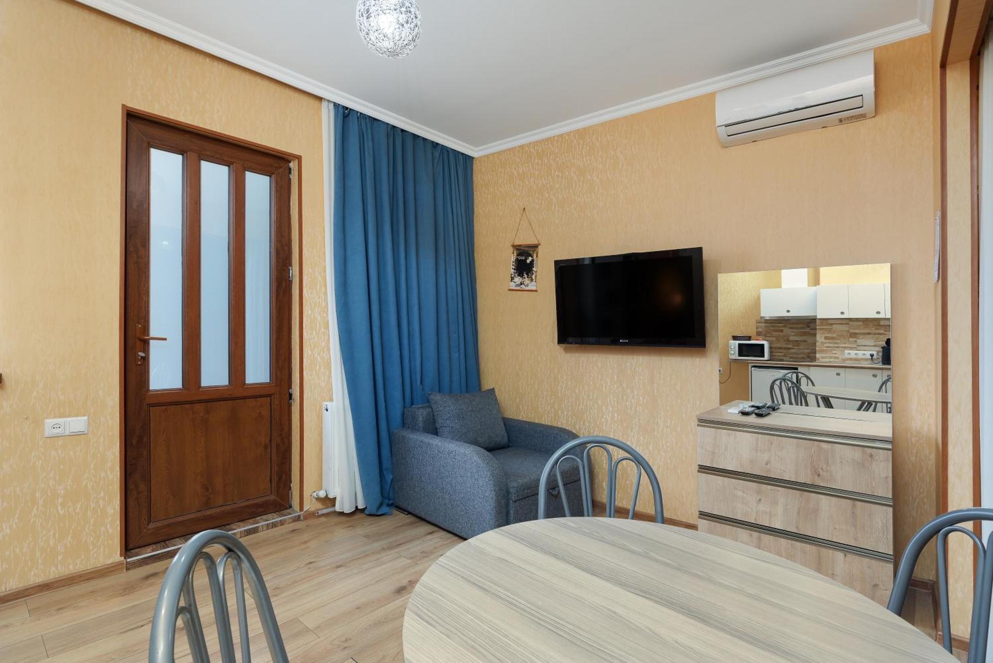 Apartments With Wine Cellar In Old Tbilisi Bagian luar foto