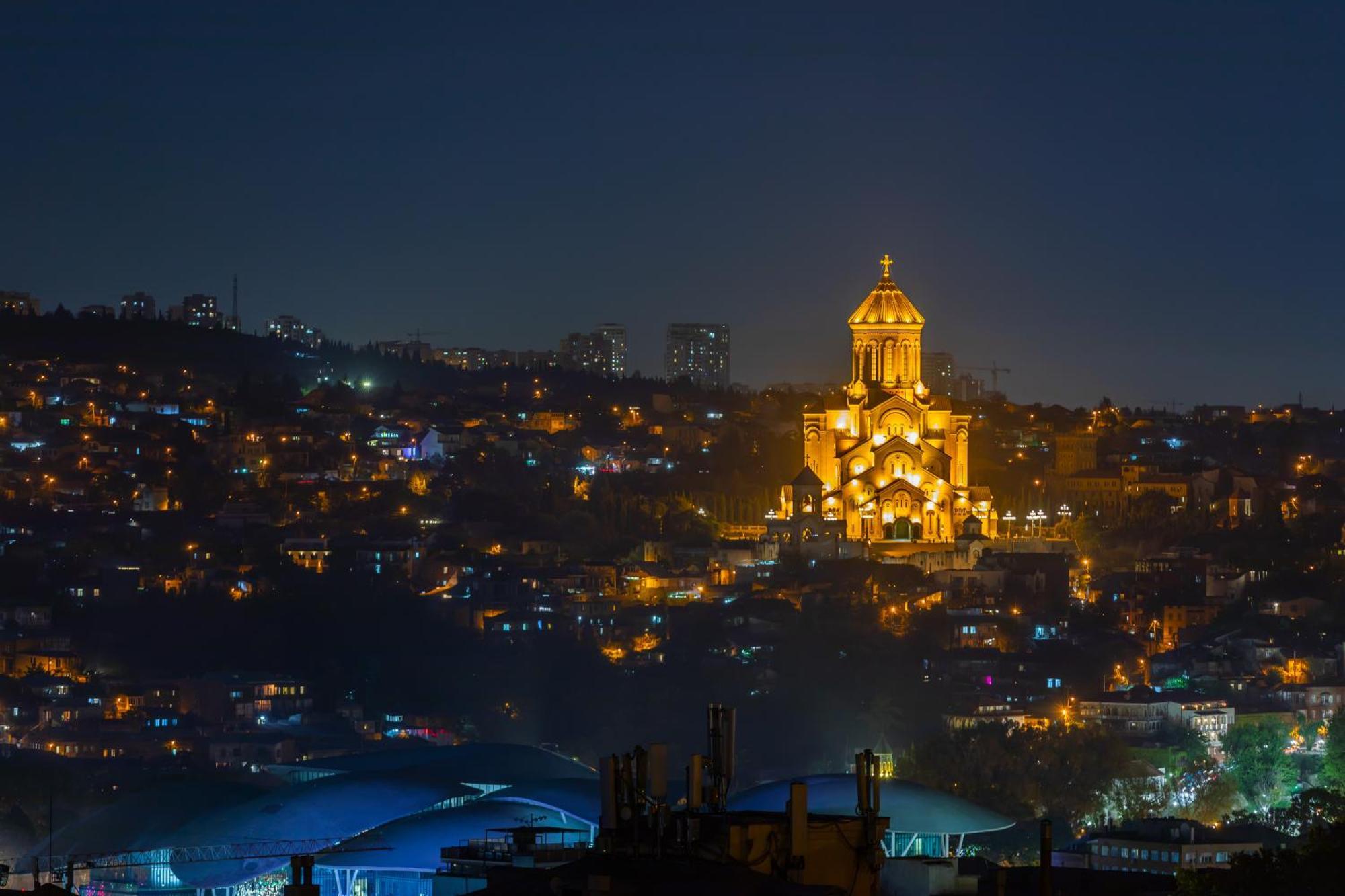 Apartments With Wine Cellar In Old Tbilisi Bagian luar foto