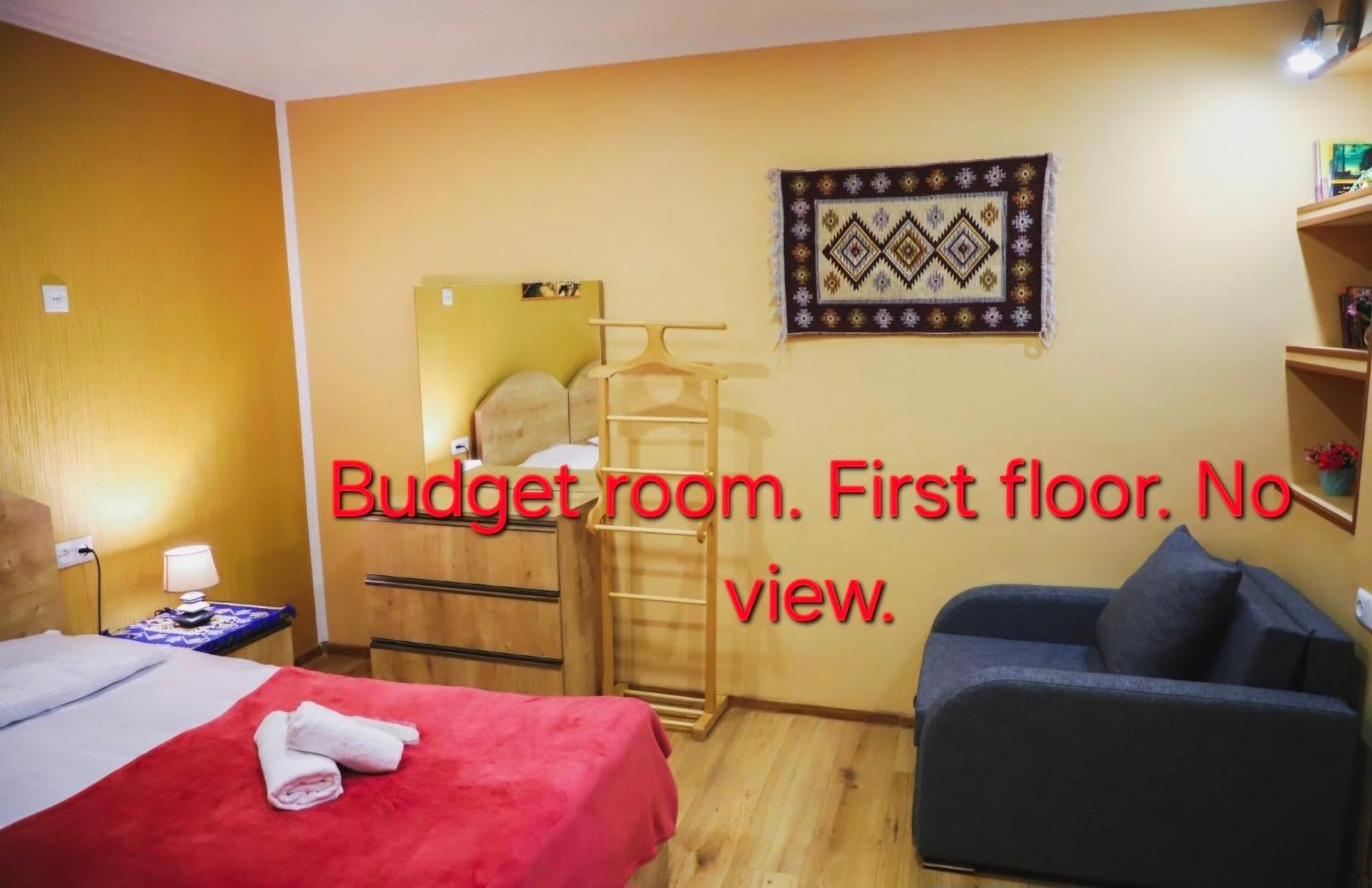 Apartments With Wine Cellar In Old Tbilisi Bagian luar foto